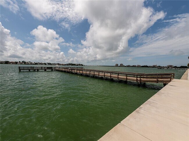 Building Photo - 5108 Brittany Dr S