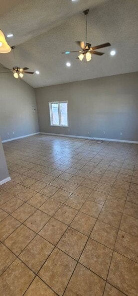 Building Photo - 8828 Kenneth St