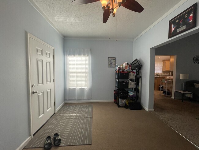Building Photo - 1902 Mistral Ln W