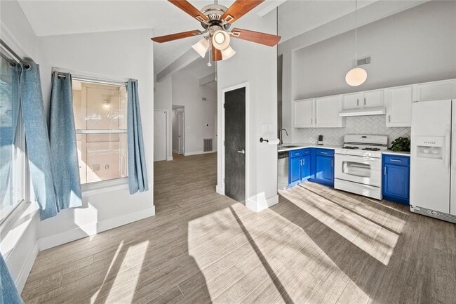 Building Photo - 3006 Sherborne St