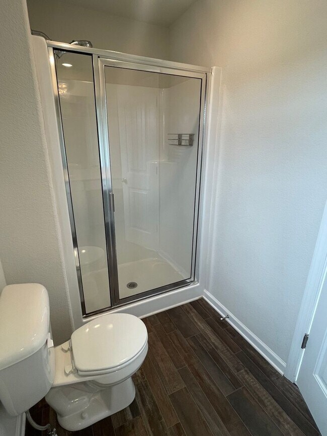 Building Photo - Charming 3-bedroom Single Family Home.