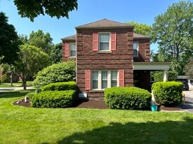 Building Photo - 2638 Fenwick Rd