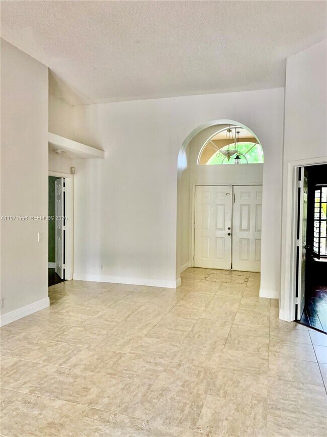 Building Photo - 834 Verona Lake Dr