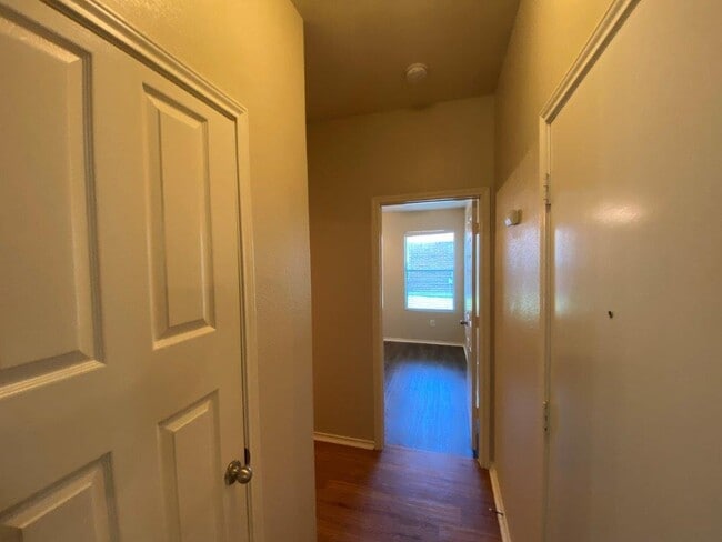 Building Photo - 132 Dove Song Dr