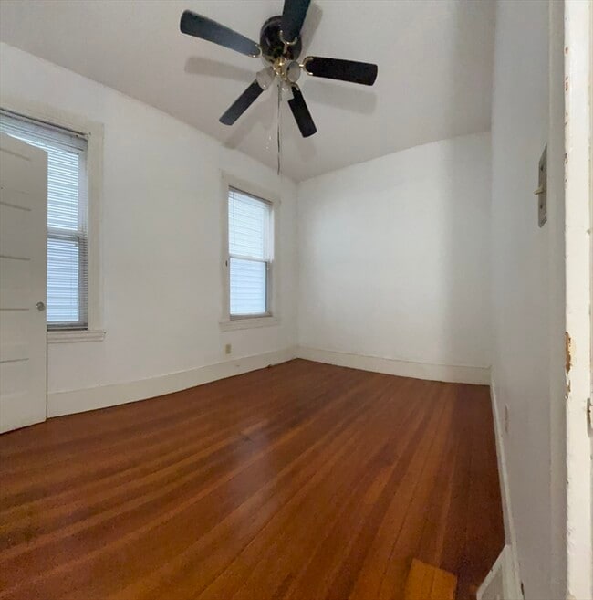 Building Photo - 427 Winthrop St