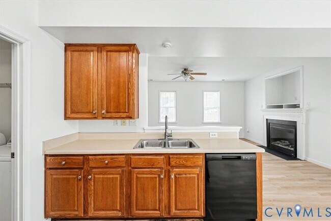 Building Photo - 5412 Huntington Ave