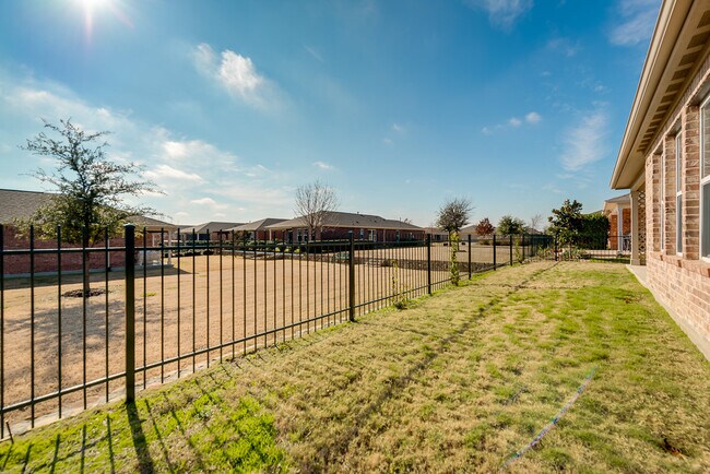 Building Photo - 249 Cascata Dr