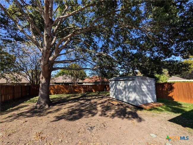 Building Photo - 1662 Lantana Cir