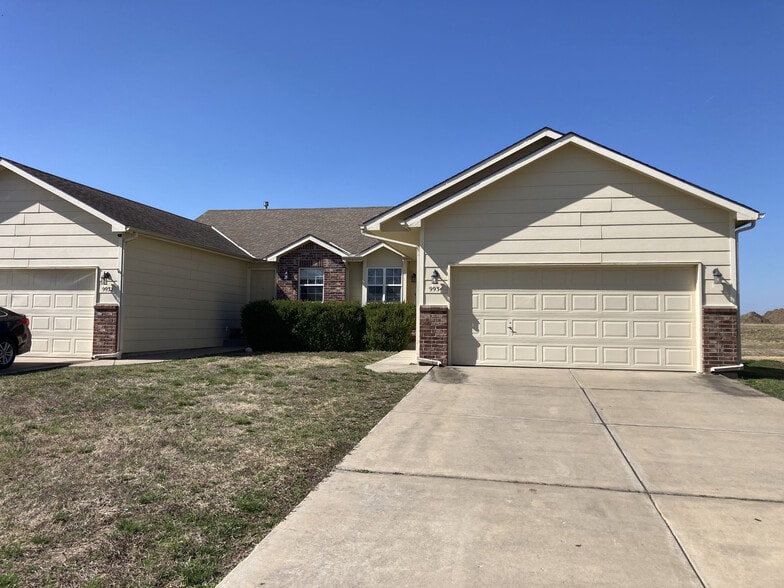 Building Photo - 9934 E Kinkaid Cir