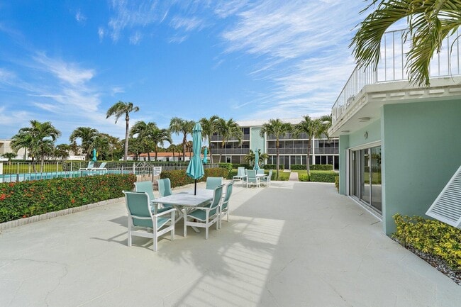 Building Photo - 100 Waterway Rd