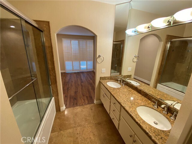 Building Photo - 1121 S Positano Ave