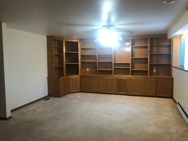 Building Photo - 1390 Adriel Drive