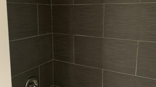 Building Photo - 8141 W 84th Pl