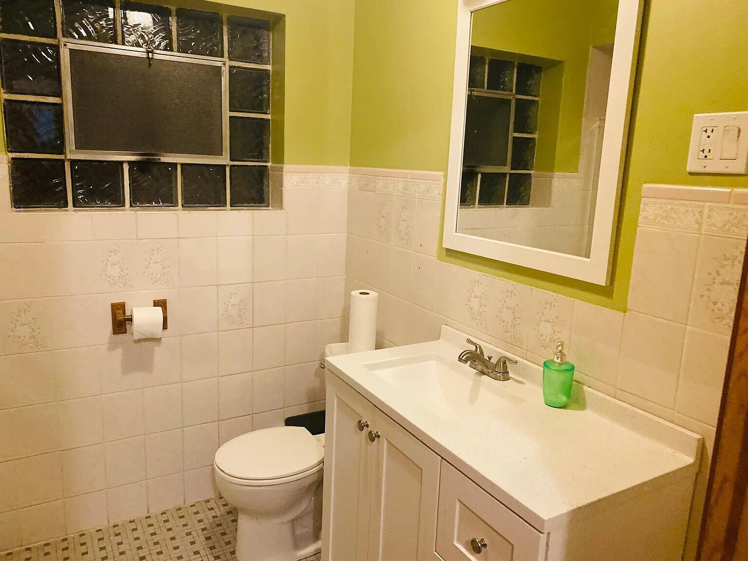 Building Photo - 5530 N Major Ave