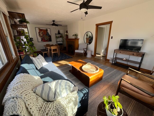 Building Photo - 2765 S Imperial St