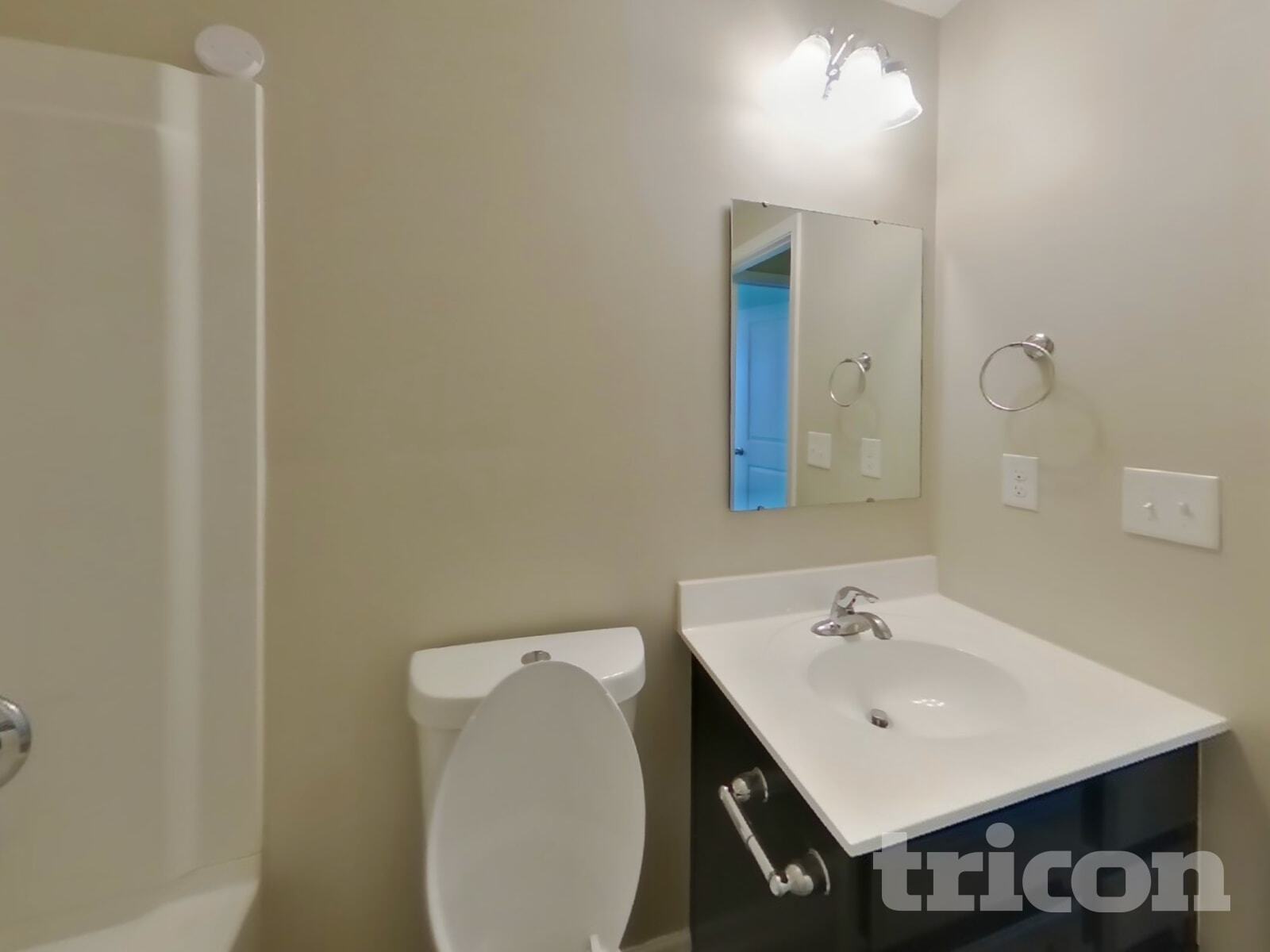 Building Photo - 1868 Belle Arbor Dr