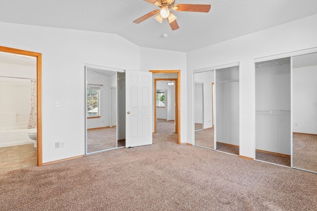 Building Photo - 4 bedroom 3 bath home with 3 car garage in Cheney