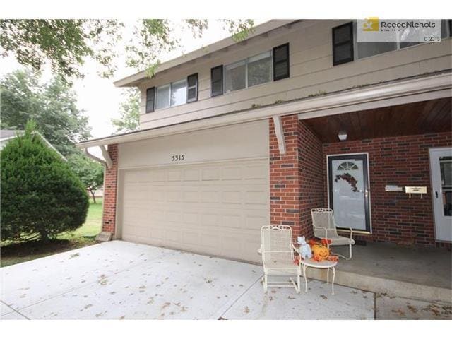 Primary Photo - 5315 w 103rd pl
