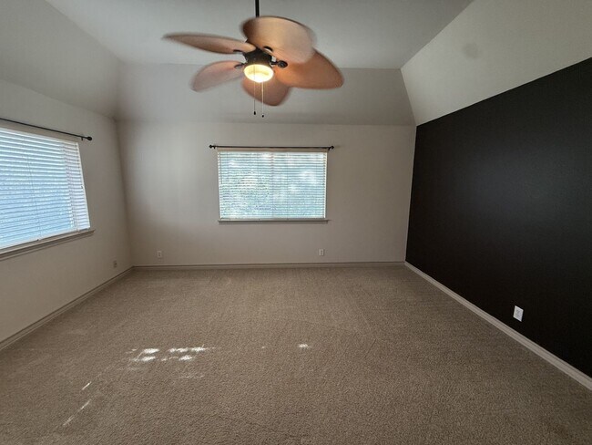 Building Photo - 4 Bedroom/3.5 bath The Vineyard Subdivision