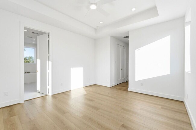 Building Photo - 3826 Wilmer St