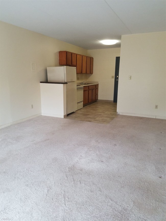 Building Photo - Studio, 1 bath  - EZ Living Suites Efficiency