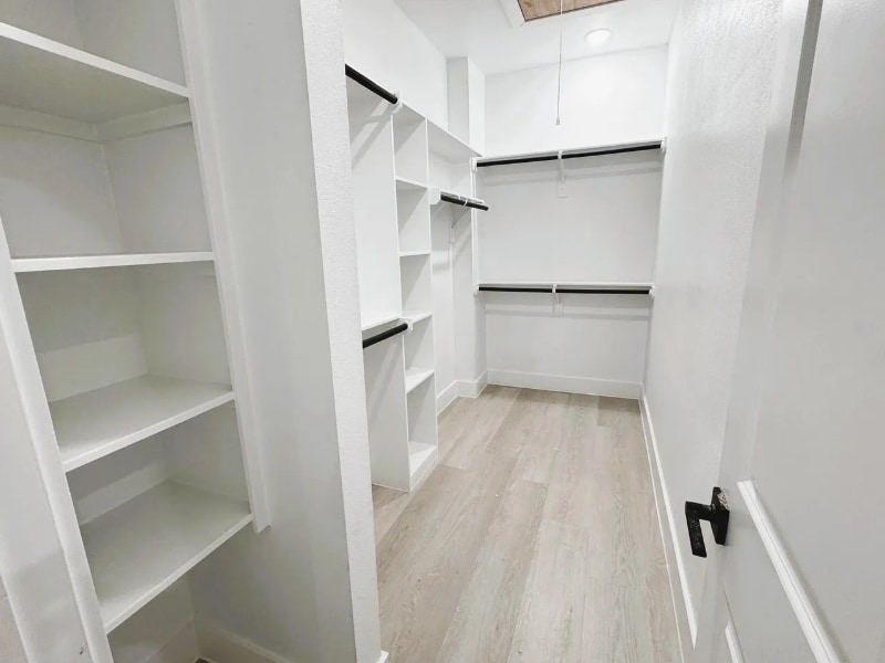 Building Photo - 8131 Woodward St