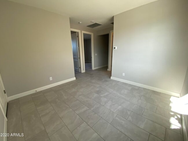 Building Photo - 18408 W Mountain Sky Ave