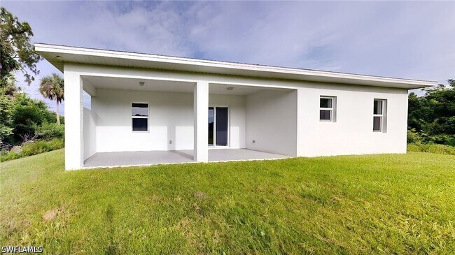 Building Photo - 6108 Stratton Rd