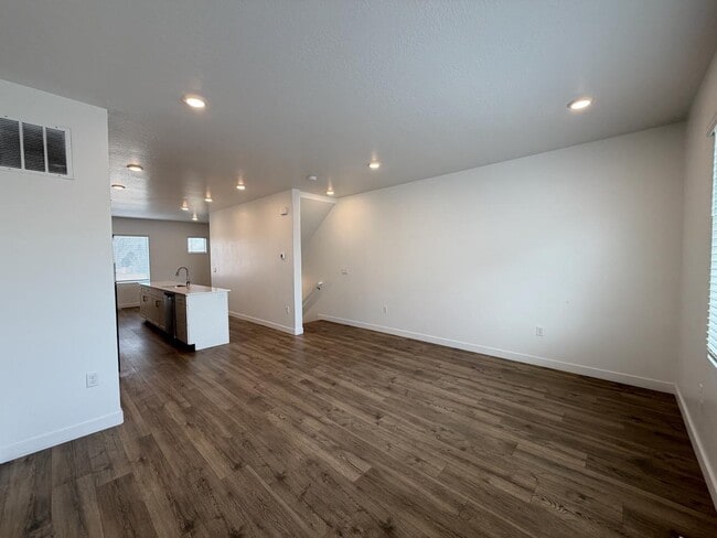 Building Photo - 324 S 1150 W