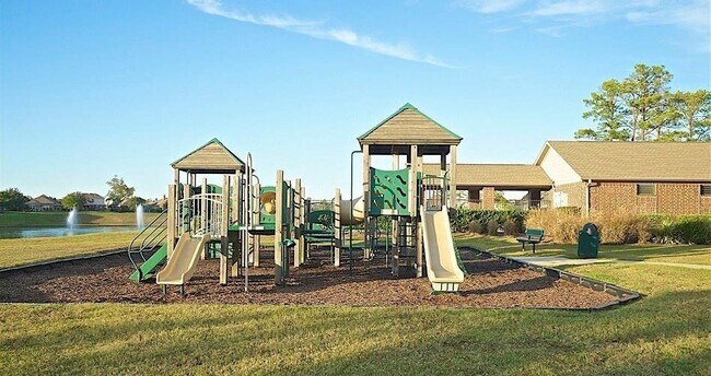 Building Photo - 14619 Birchwood Falls Trail