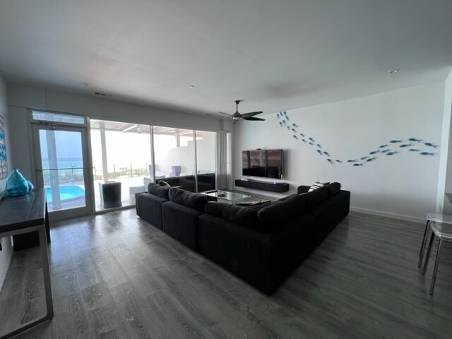 Building Photo - 5411 Gulf Dr