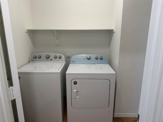 Building Photo - 16044 Isles Dr