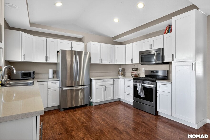 Building Photo - 77310 Indiana Ave