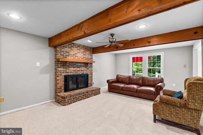 Building Photo - 10218 Feaga Farm Ct