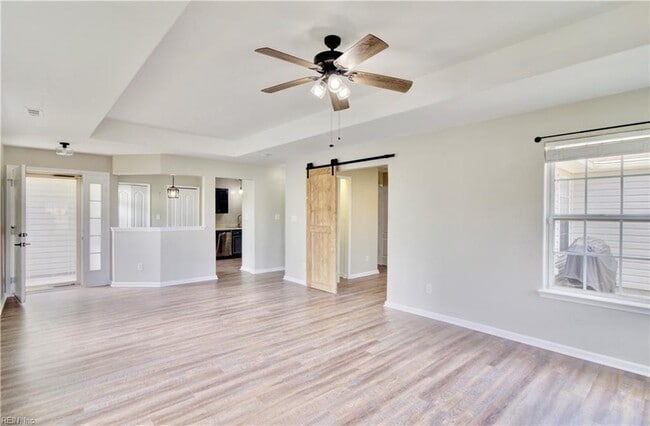 Building Photo - 2910 Tracker Ln