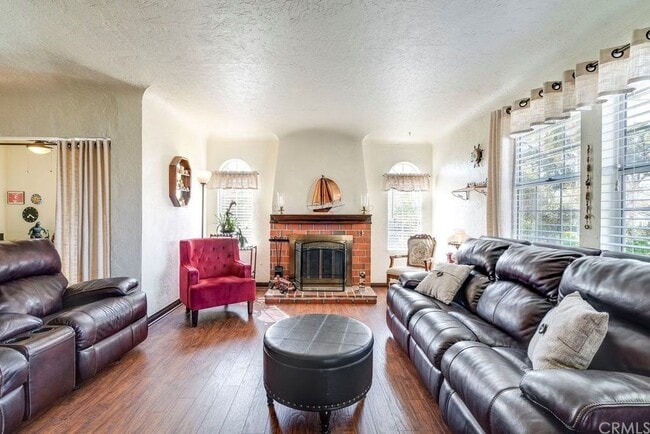 Building Photo - 5888 Grand Ave