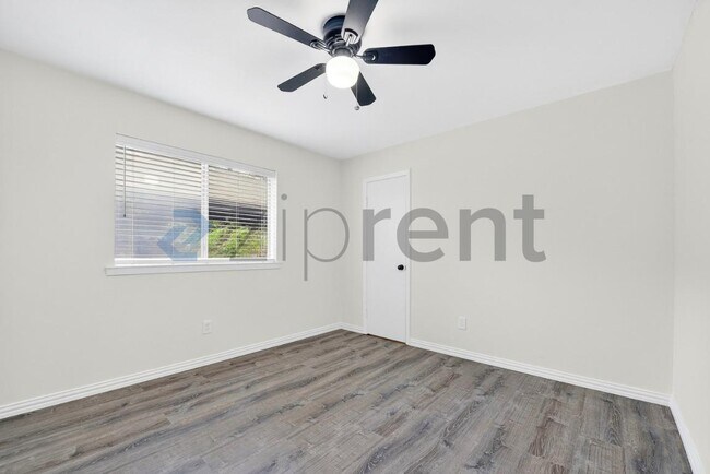 Building Photo - 1006 Tulane Dr