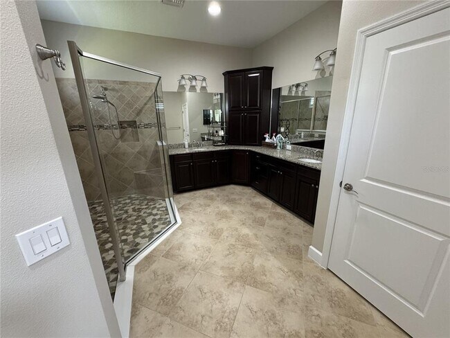 Building Photo - 5847 Palmer Ranch Pkwy