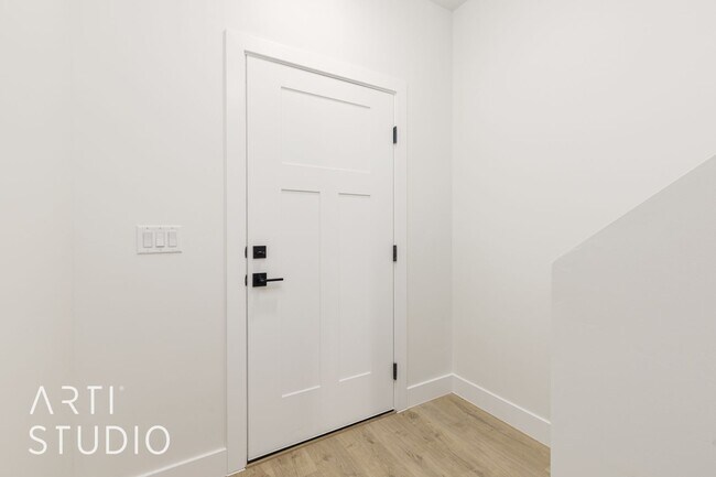 Building Photo - Brand New 3 Bed, 2.5 Bath, 2-Car Garage in...