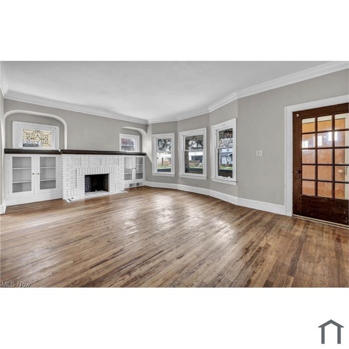 Building Photo - 3570 E 151st St