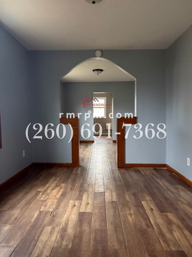 Building Photo - 1220 Fairview Ave