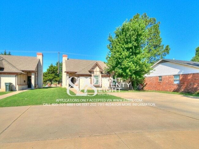 Building Photo - Roommates Not Working Out? 4 Bed/2 Bath Home Near OU Campus Available NOW! (Not Preleasing for 2027)