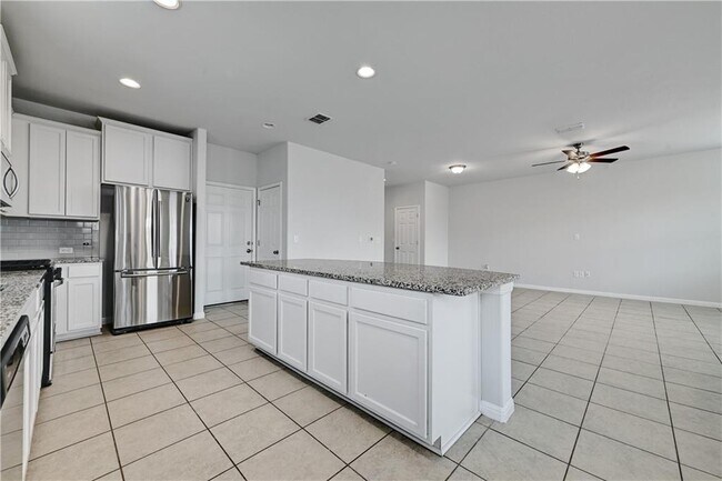 Building Photo - 6408 Owl Creek Ln