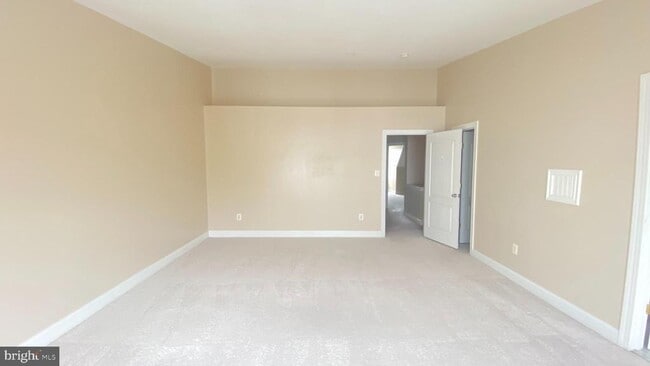 Building Photo - 580 Orchard Ridge Dr