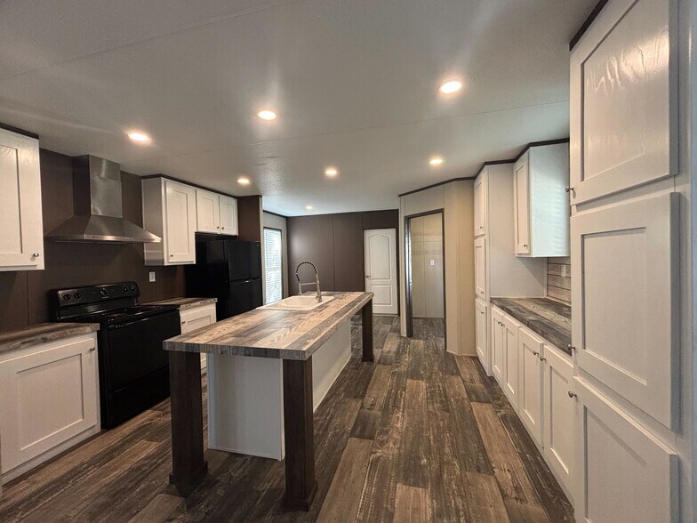 Building Photo - 123 Norene St