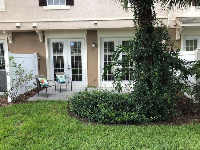 Building Photo - 656 Pinebranch Cir