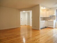 Building Photo - 88-10 34th Ave