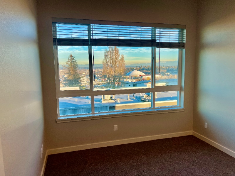 Building Photo - 2330 Yakima Ct