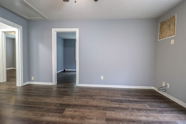 Building Photo - 3051 W Crockett St