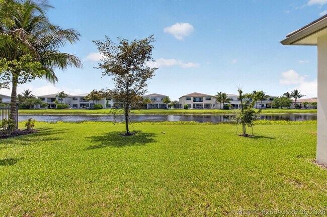 Building Photo - 17089 Rainbow Fls Trl